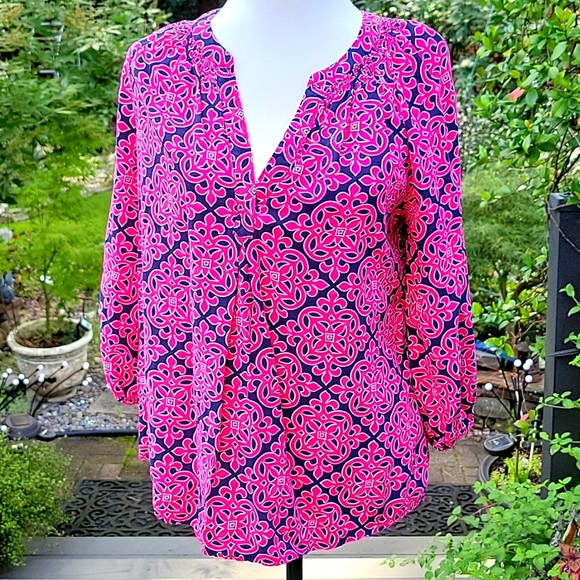 Crown & Ivy Pink and Black Romantic  Style Boho Patterned Blouse Size M - Picture 1 of 7